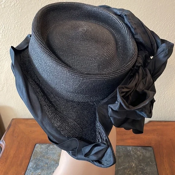 Vintage suffragette style hat (1915) black woven hat with black statement bow - Picture 7 of 11